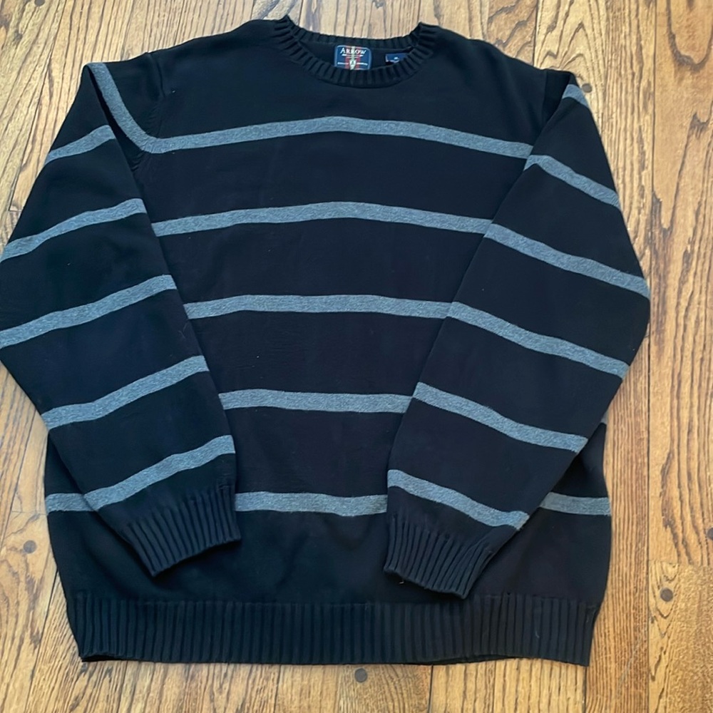 Arrow sz XL Black gray stripe heavyweight 100% cotton sweater